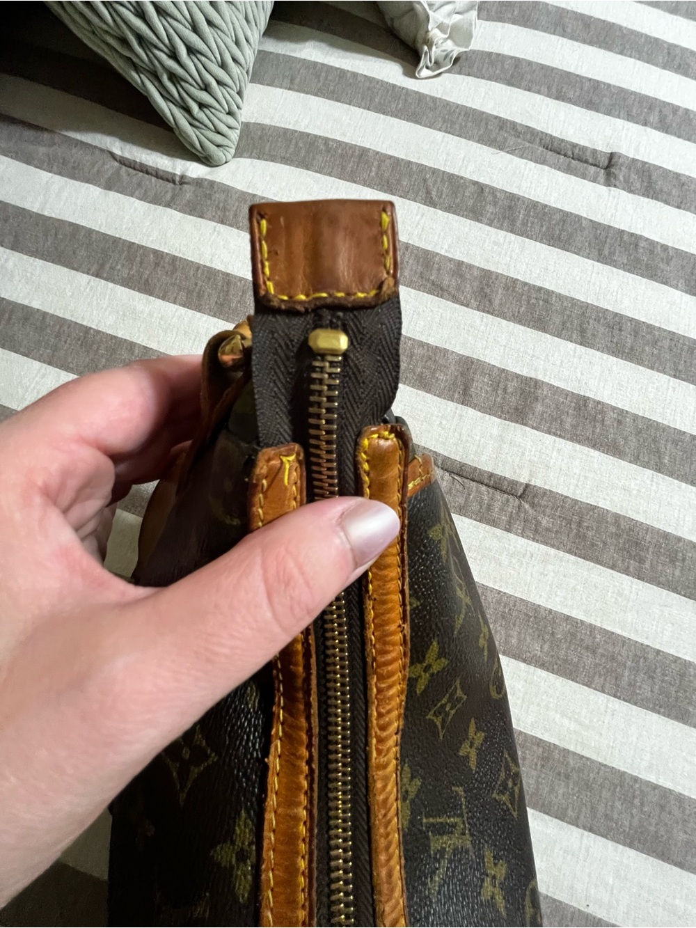 Louis Vuitton Monogram Tulum PM - Picture 11 of 14